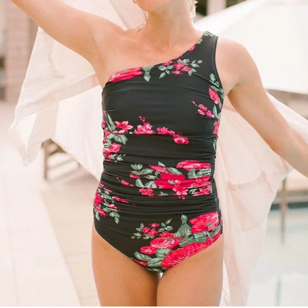 Albion Fit Icon Ruched One-Piece Swimsuit Antigua Floral Black Pink XL Flaw READ